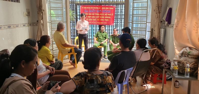 Ra mắt mô hình tổ liên gia an toàn phòng cháy chữa cháy hộ nhà ở kết hợp sản xuất kinh doanh tại Tổ dân phố 10, Khu phố 1, Phường 26